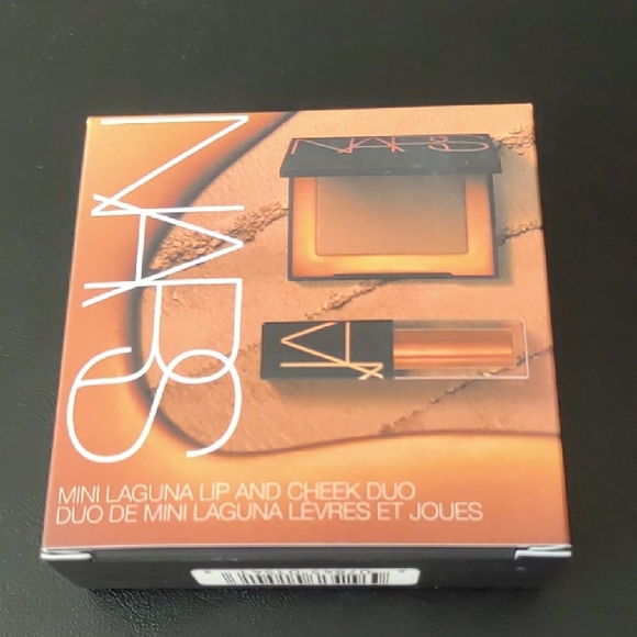 NARS Laguna Lip and Cheek Duo in Bronze - Picture 1 of 4